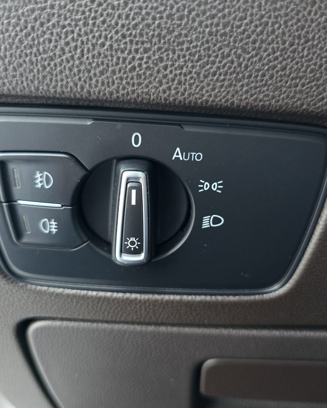 20260417_204326_resized